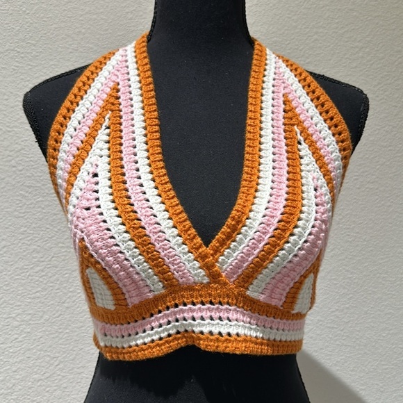 🟢Nwot Groovy Vibes Cream Multi Knit Halter Cropped Sweater Tank - Picture 4 of 4